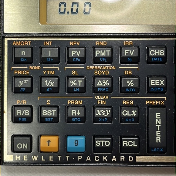 HP 12C Financial Calculator - Picture 7 of 10